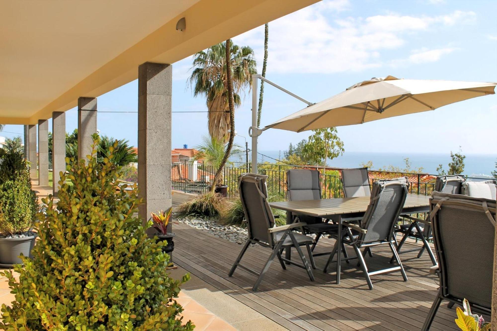 Villa Magnificent Luzia 5 Bedrooms Sea Views Pool Table