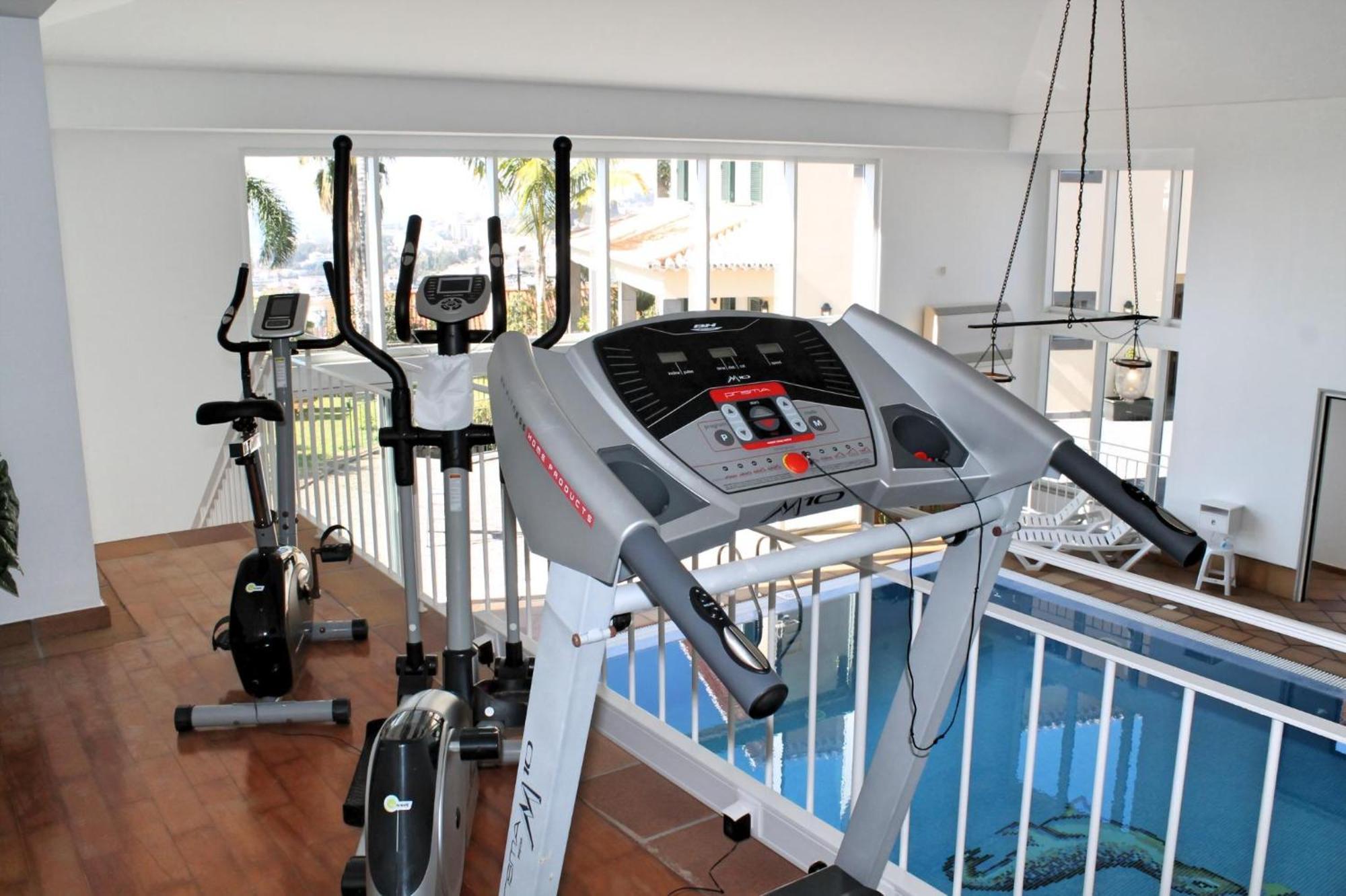 Villa Magnificent Luzia 5 Bedrooms Sea Views Pool Table Funchal (Madeira)